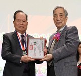 文章附图